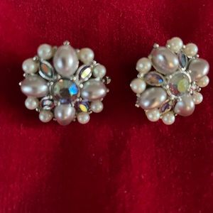 Pearl & Alabaster Clip On Earrings